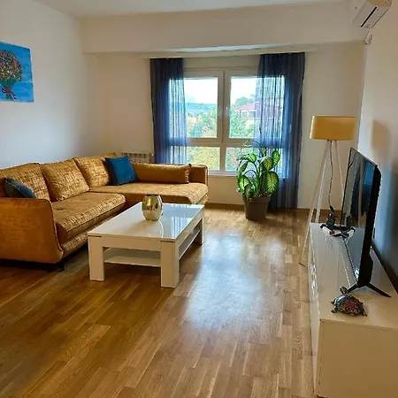 The Golden 7 - Near Center & Free Parking - Daire