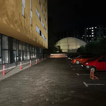 The Golden 7 - Near Center & Free Parking - Appartamento Skopje