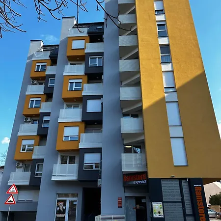 The Golden 7 - Near Center & Free Parking - Üsküp